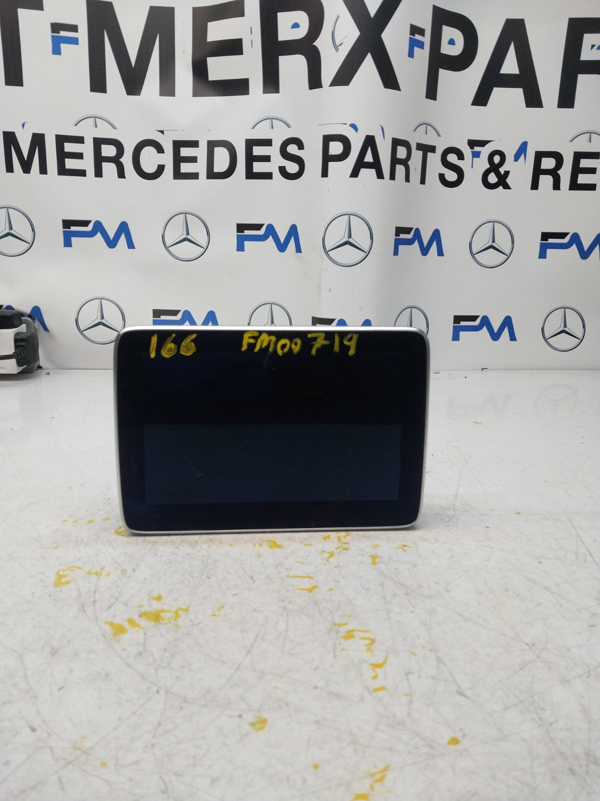 MERCEDES M-CLASS W166 DISPLAY SCREEN A1669007814 2015 FM00719