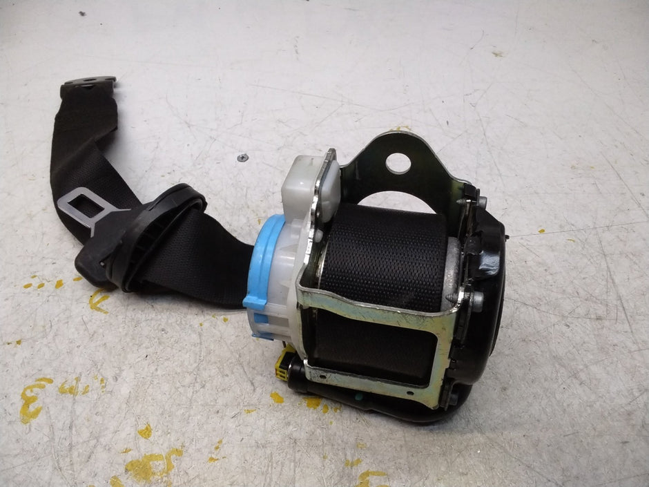 MERCEDES A CLASS SEAT BELT FRONT LEFT PASSENGER SIDE A2468600000 W176 FMS428 NSF