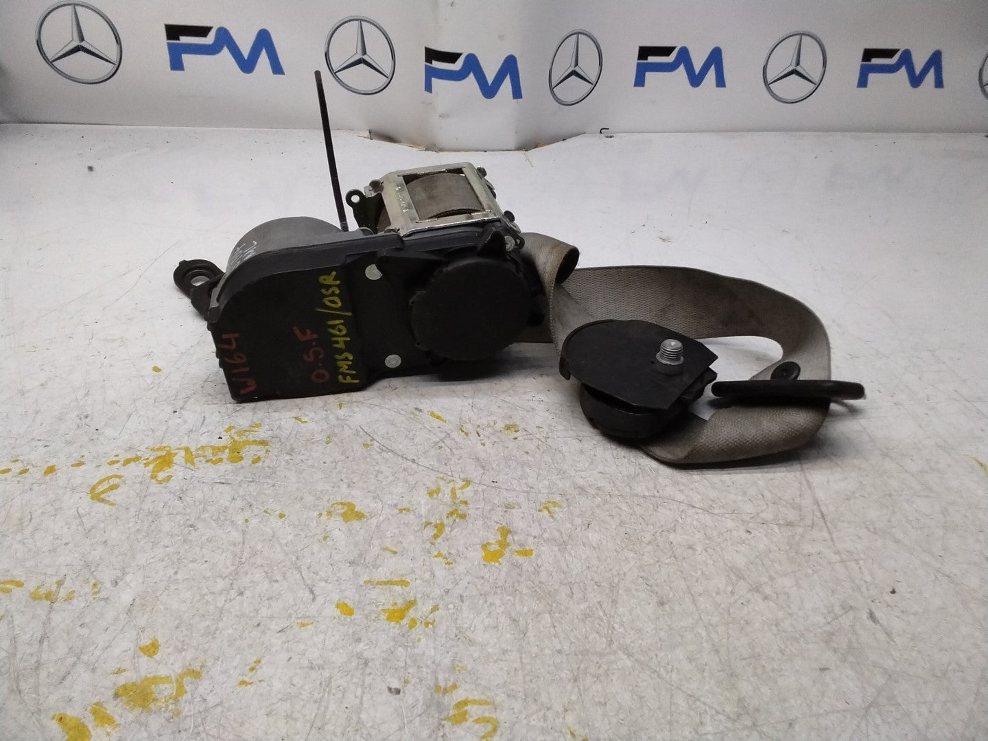 MERCEDES ML W164 SEAT BELT DRIVER SIDE FRONT A2518604285 FMS461 OSR 