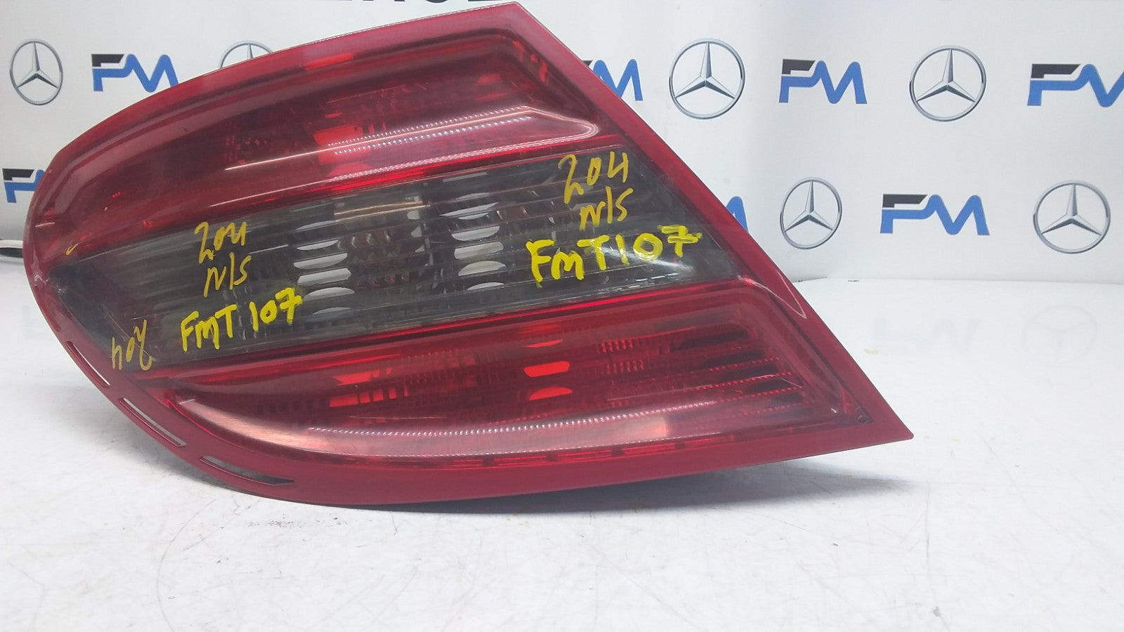 MERCEDES C-CLASS W204 PASSENGER SIDE NS REAR TAIL LIGHT A2048202964 2011 FMT107
