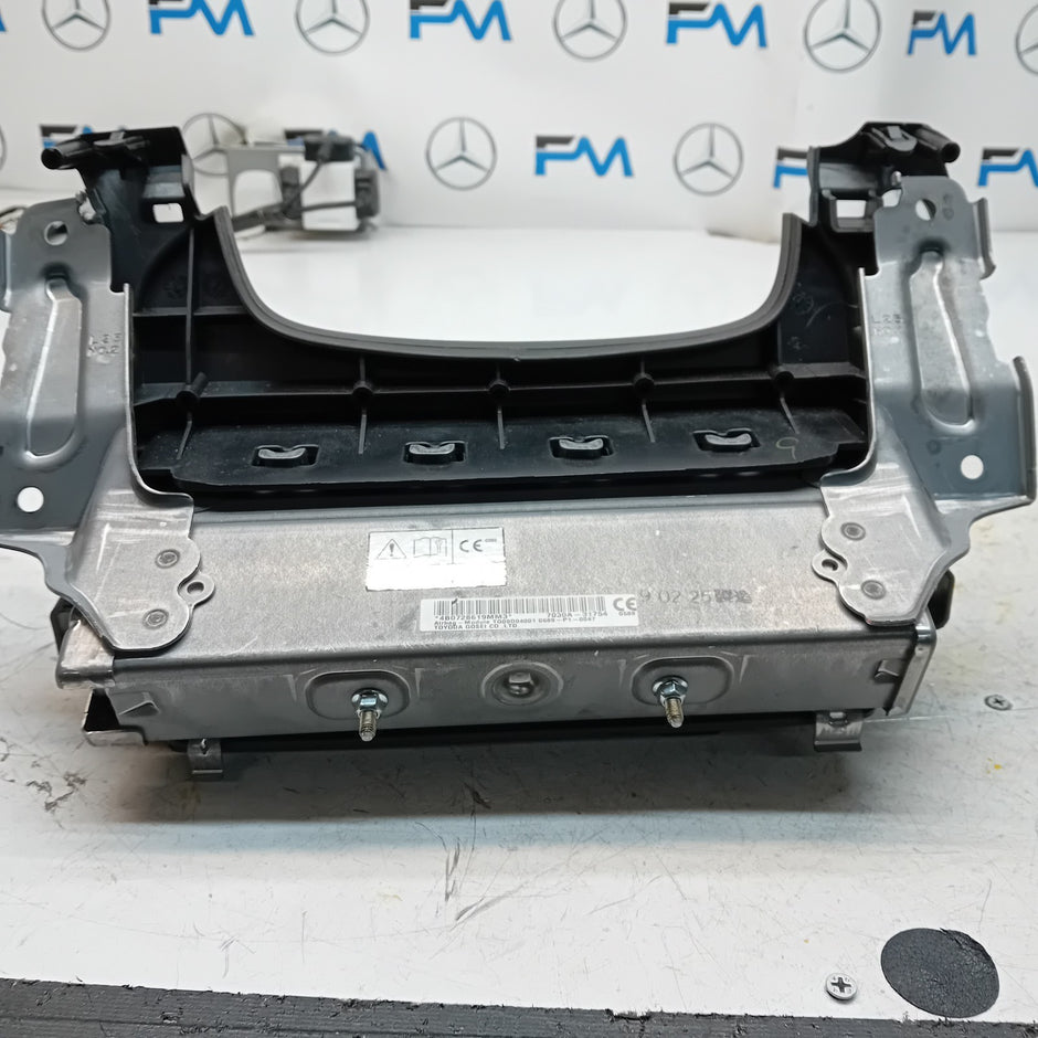 MITSUBISHI OUTLANDER MK3 KNEE AIR SRS BAG RIGHT DRIVER SIDE 7030A-31754 FM00990