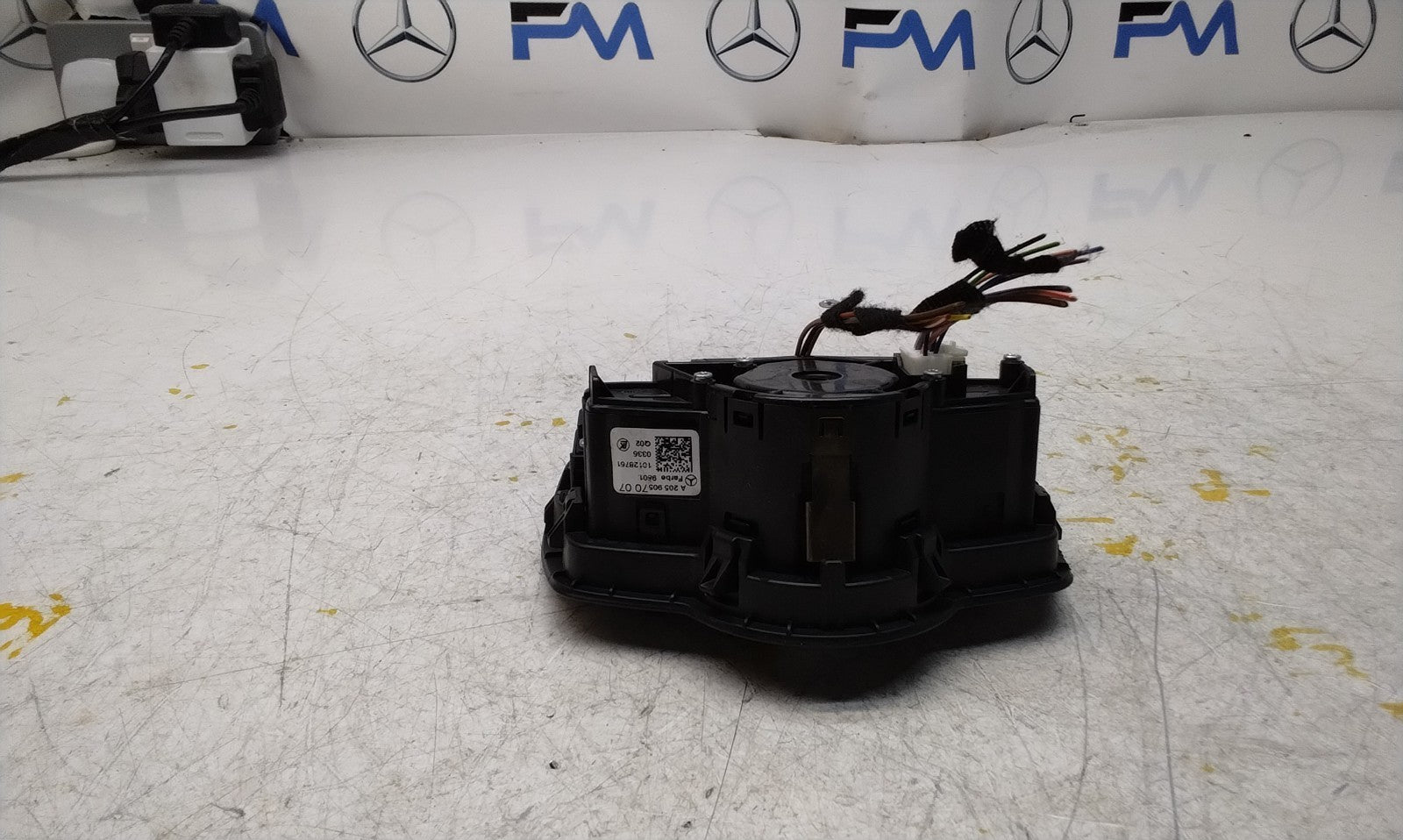 MERCEDES C-CLASS W205 HEADLIGHT CONTROL SWITCH 2014-2020 A2059057007 FM001016