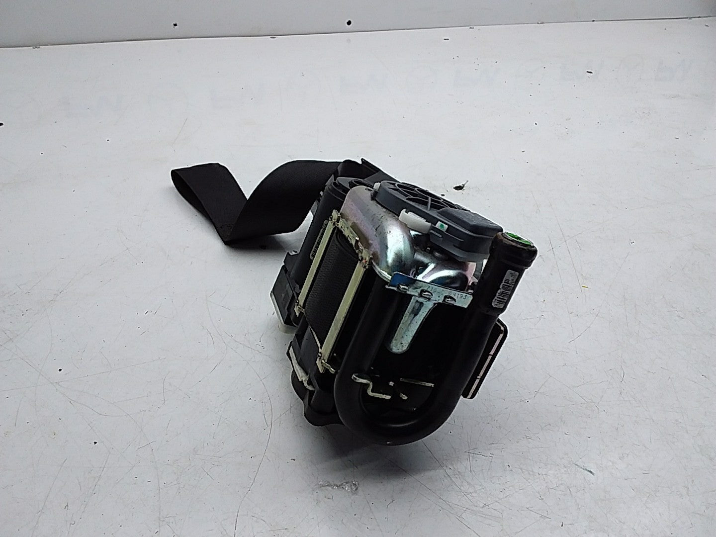 MERCEDES C-CLASS W204 SEAT BELT FRONT LEFT PASSENGER SIDE A2048601585 FMS218 NSF