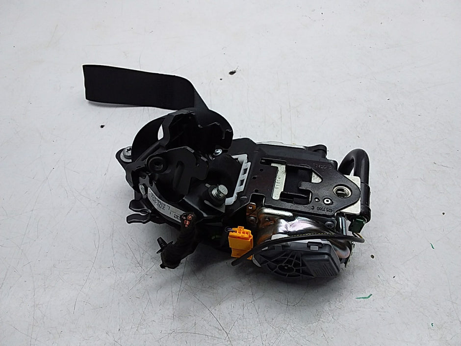 MERCEDES E-CLASS W238 SEAT BELT FRONT LEFT PASSENGER SIDE A2388602800 FMS259 NSF