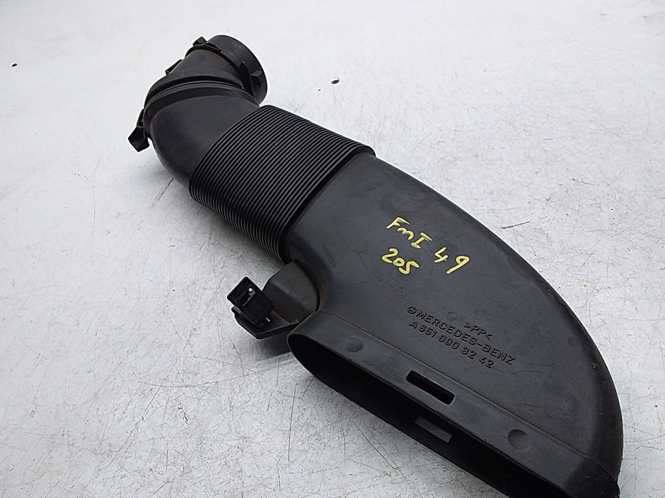 MERCEDES BENZ C-CLASS W205 AIR INTAKE TUBE A6510903242 FMI49