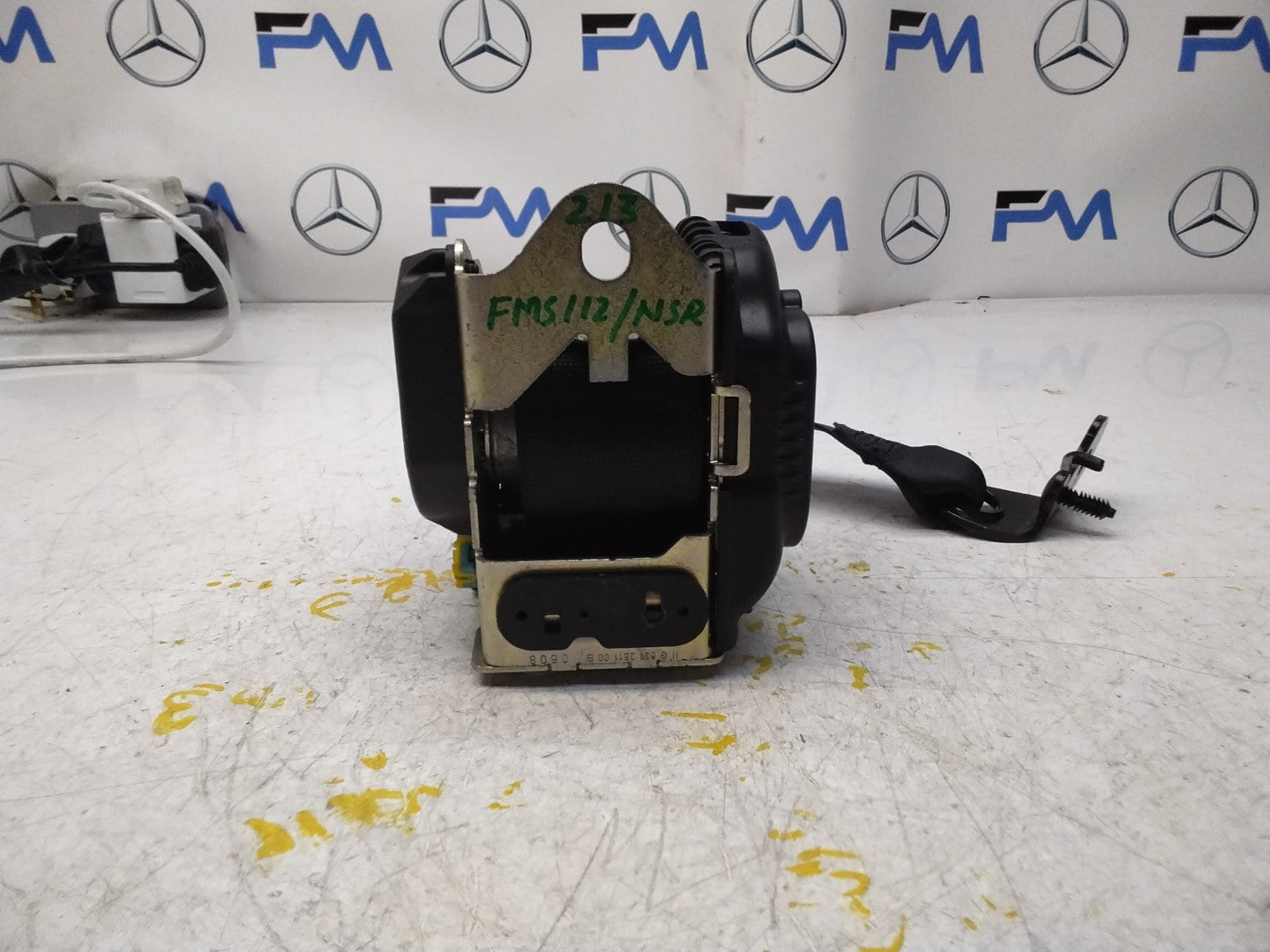 MERCEDES E-CLASS W213 LEFT PASSENGER SIDE REAR SEAT BELT A2138605301 FMS112 NSR