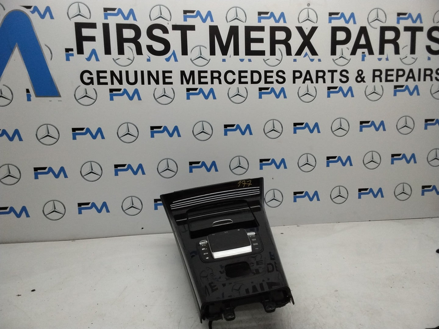 MERCEDES BENZ A-CLASS W177 CENTRE  CONSOLE   A1776805701 FMK29