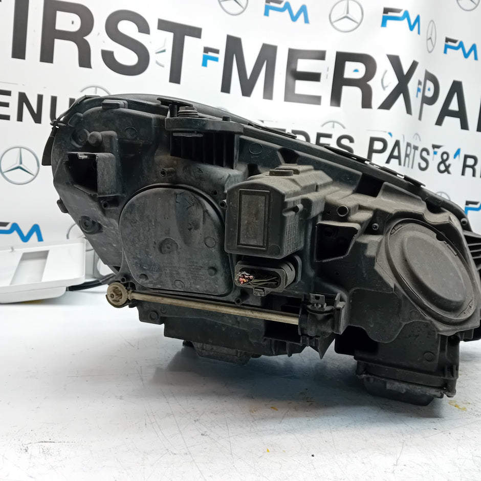 MERCEDES E-CLASS W212 HEADLIGHT PASSENGER NS LEFT A2129062903 2015 FMH176