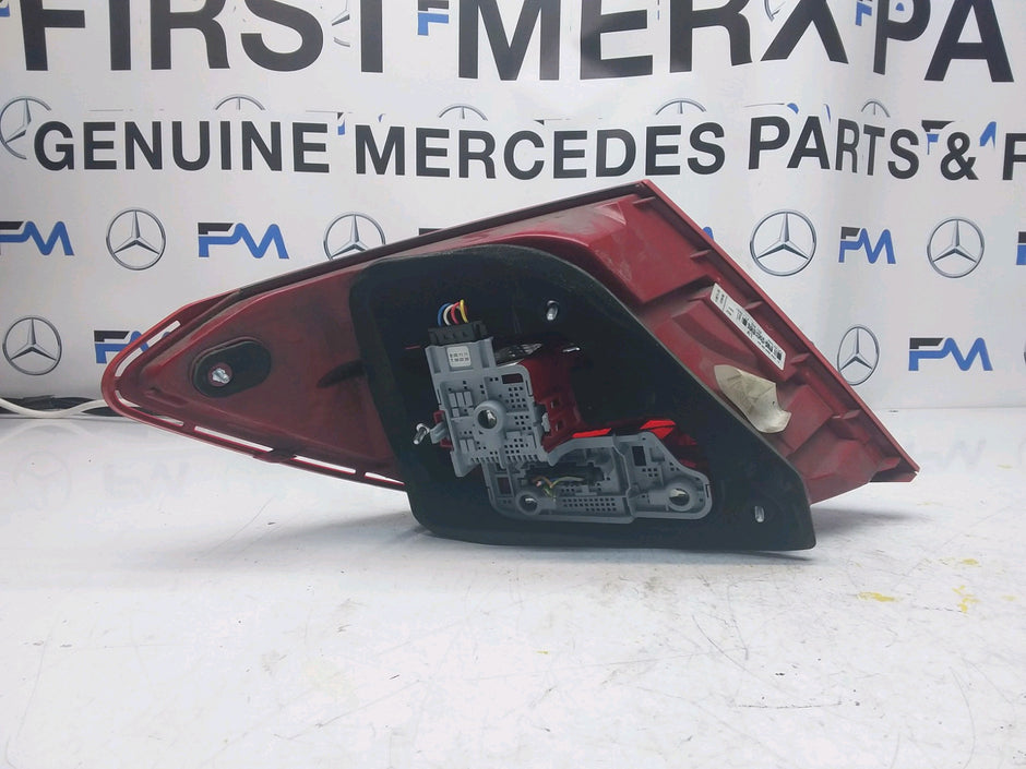 MERCEDES  C-CLASS W204 2011 REAR DRIVER O/S TAIL LIGHT A2048205864 FMT93