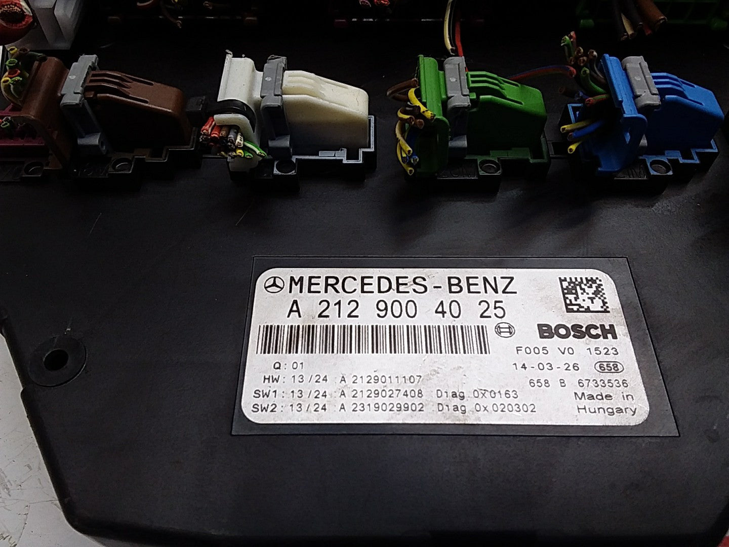 Mercedes E-CLASS W212 Fuse  Box RELAY A2129004025 FMF90