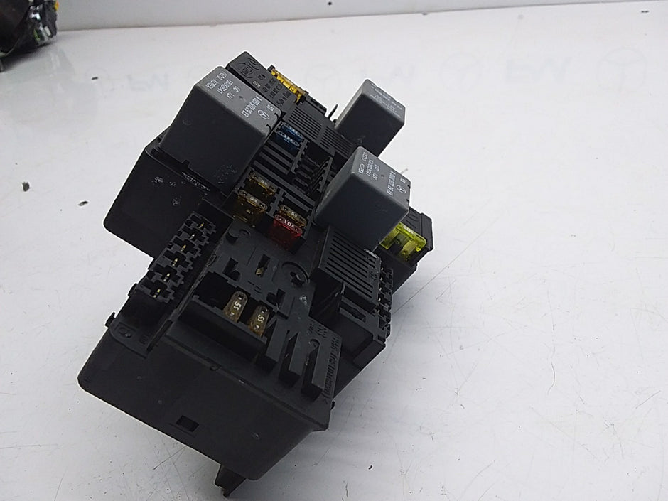 MERCEDES E CLASS FUSE RELAY BOX A2139062202 W213 2016 ONWARDS FMF48
