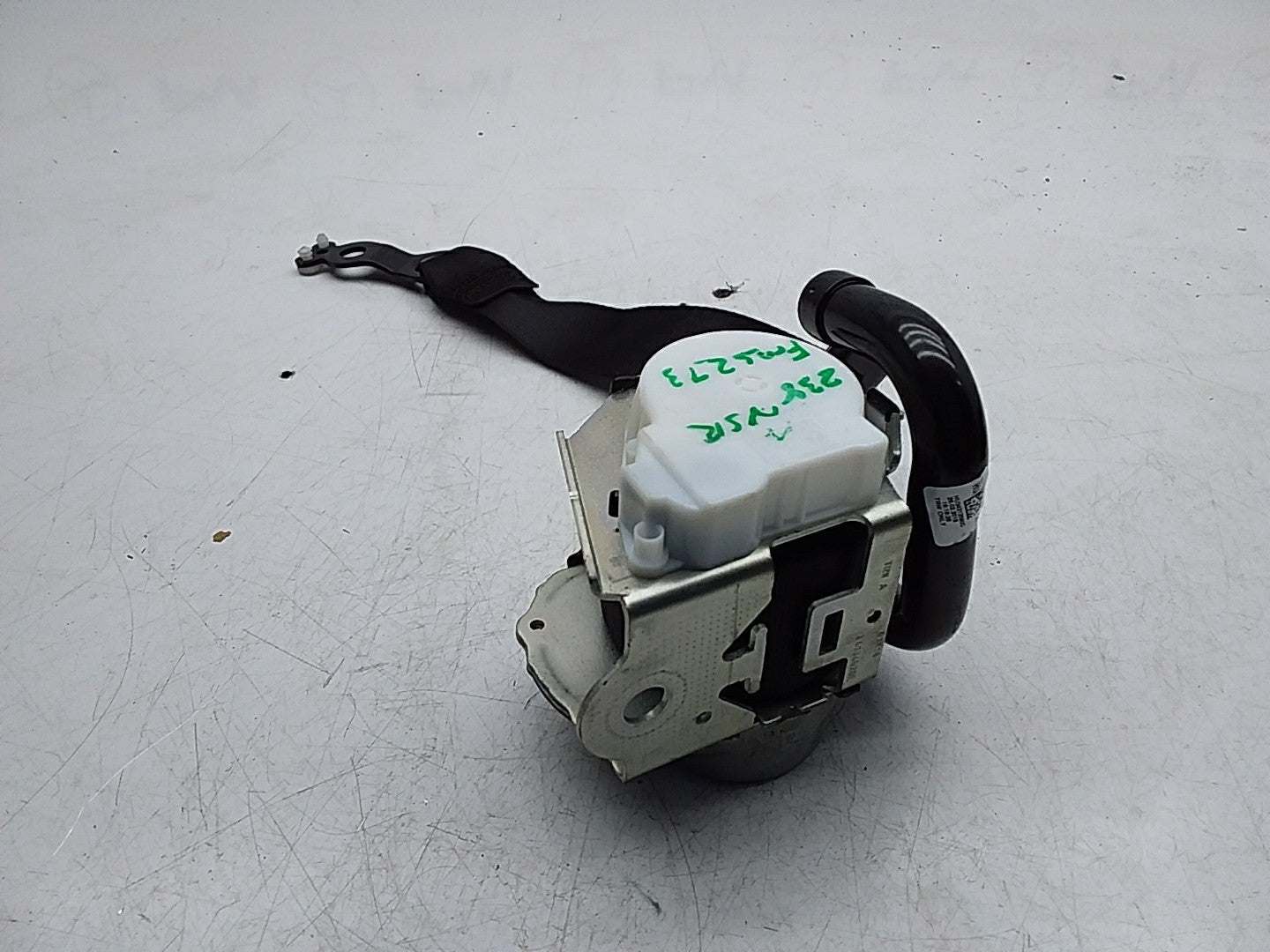 MERCEDES E-CLASS W238 SEAT BELT REAR LEFT PASSENGER SIDE A2388603700 FMS273 NSR