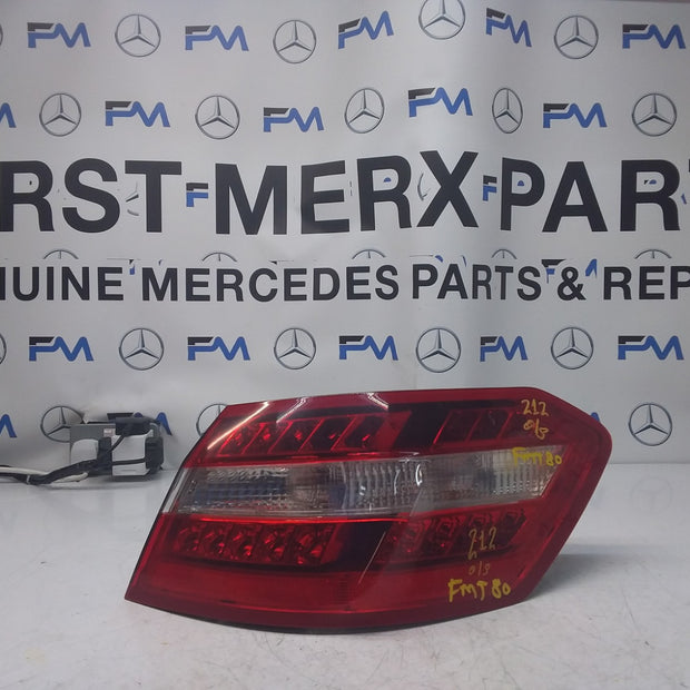 MERCEDES E-CLASS  W212 REAR DRIVERS O/S TAIL LIGHT A2129066701 2009 FMT80