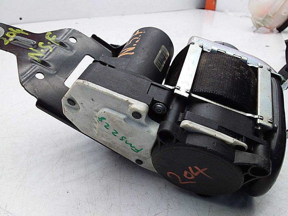 MERCEDES C-CLASS W204 SEAT BELT FRONT LEFT PASSENGER SIDE A2048601585 FMS228 NSF
