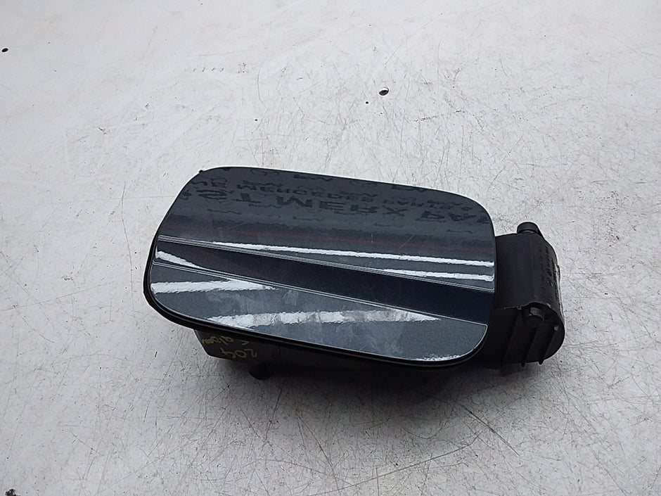 MERCEDES C-CLASS FUEL FILLER FLAP W204 A2047500103 FM000002