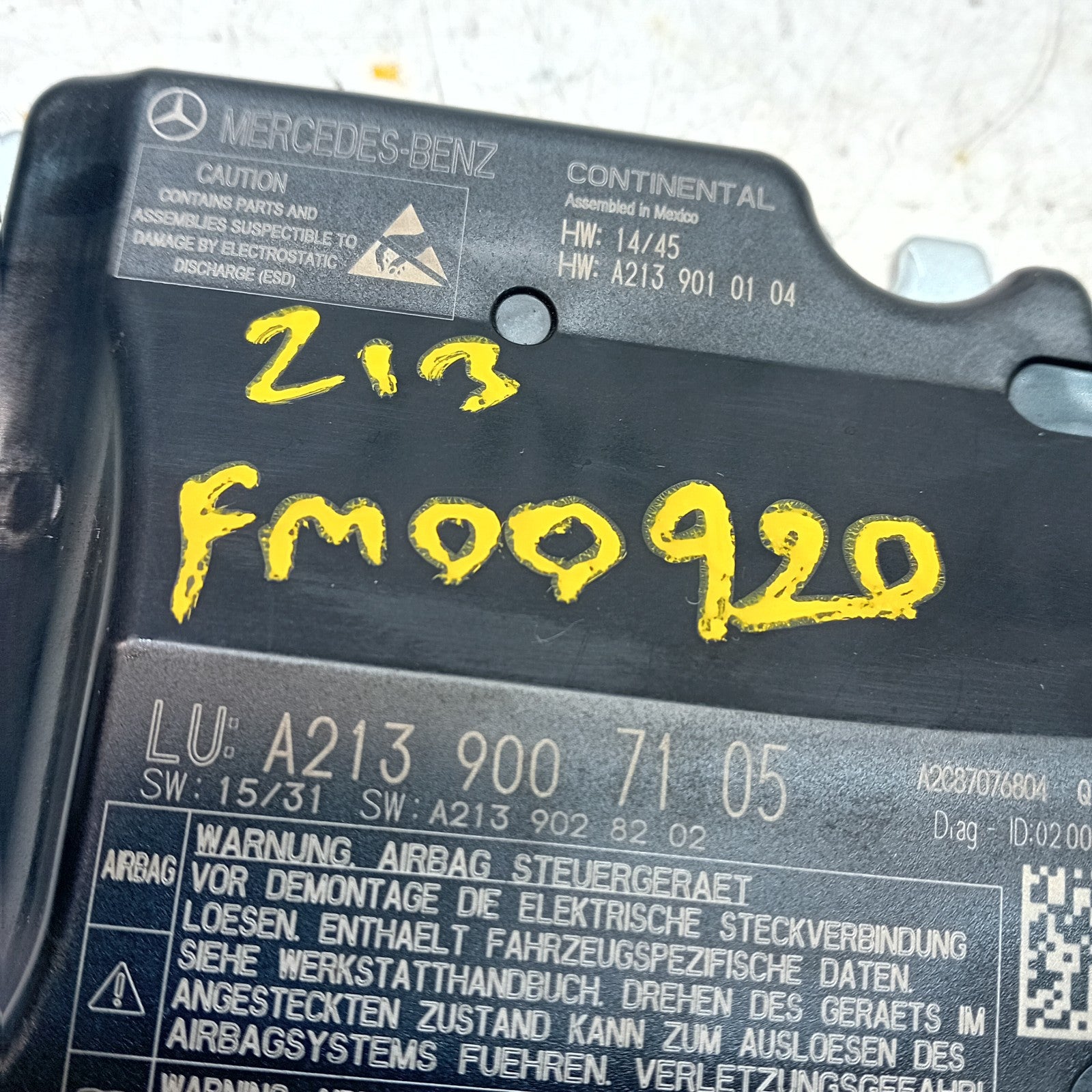 MERCEDES E-CLASS AIRBAG CONTROL MODULE W213 A2139007105 FM00920