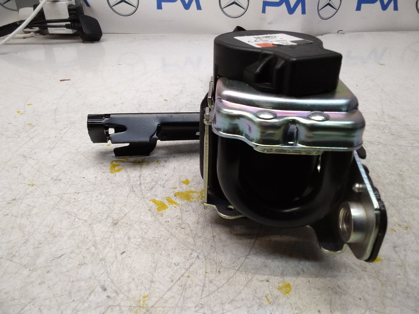 MERCEDES C-CLASS W205 SEAT BELT FRONT PASSENGER LEFT SIDE A2058600185 FMS325 NSF