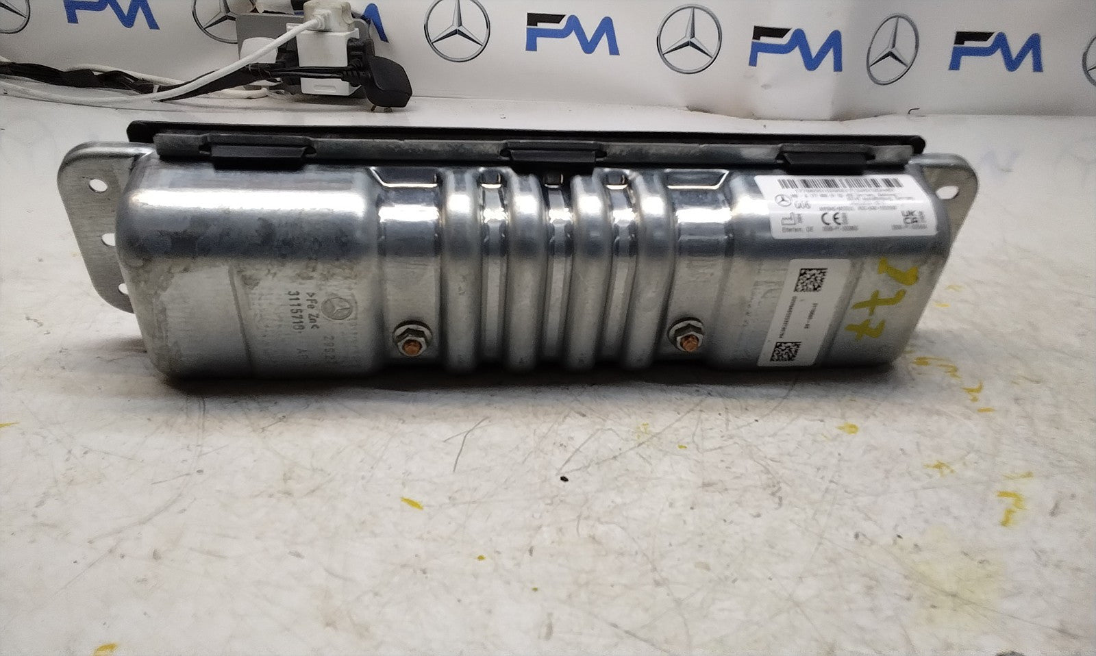 2019 MERCEDES BENZ A-CLASS W177 DRIVER SIDE KNEE AIRBAG A1778600102 FM00752