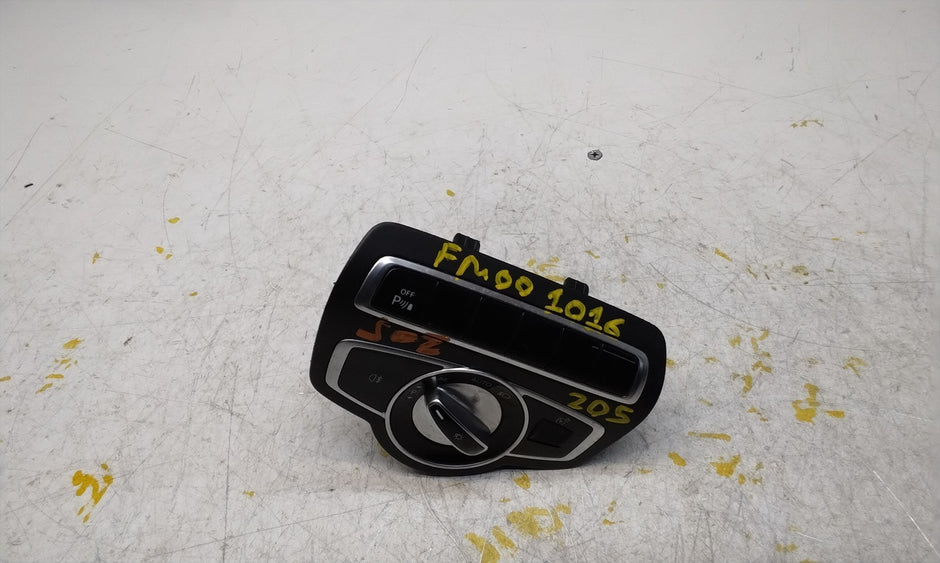MERCEDES C-CLASS W205 HEADLIGHT CONTROL SWITCH 2014-2020 A2059057007 FM001016