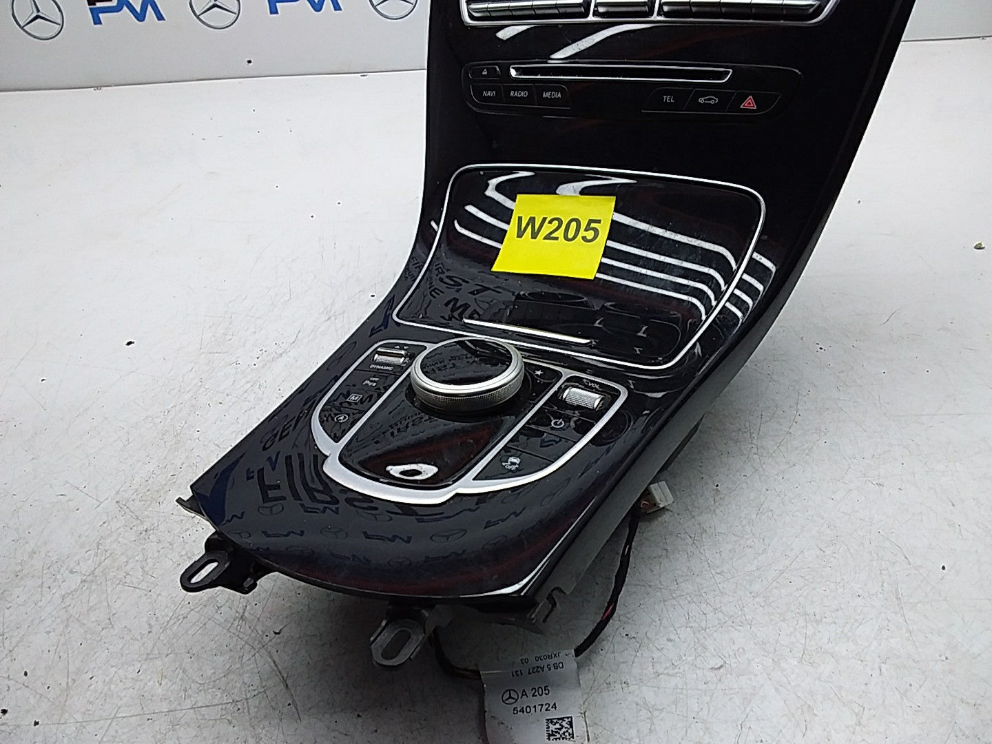 2014 ONWARDS MERCEDES C-CLASS W205 CENTRE  CONSOLE  A2055401724 FMK21