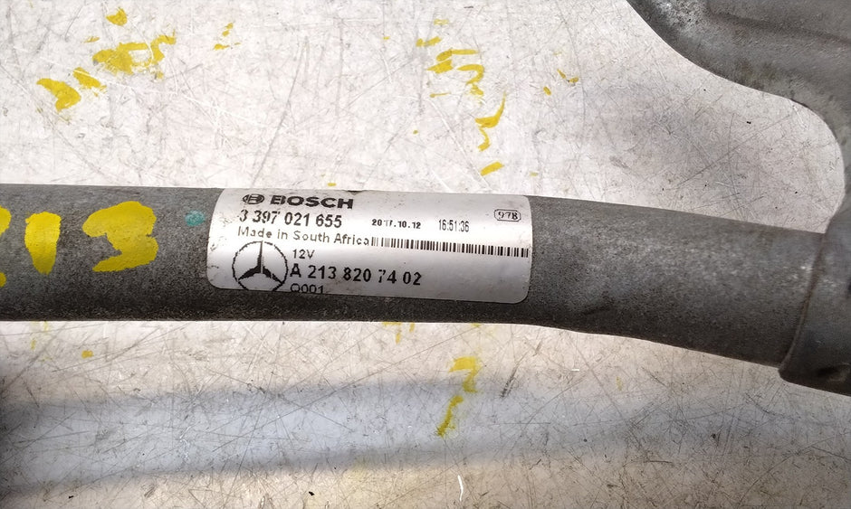 MERCEDES-BENZ E CLASS W213 FRONT WIPER MOTOR WITH LINKAGE A2138207402 FM00751