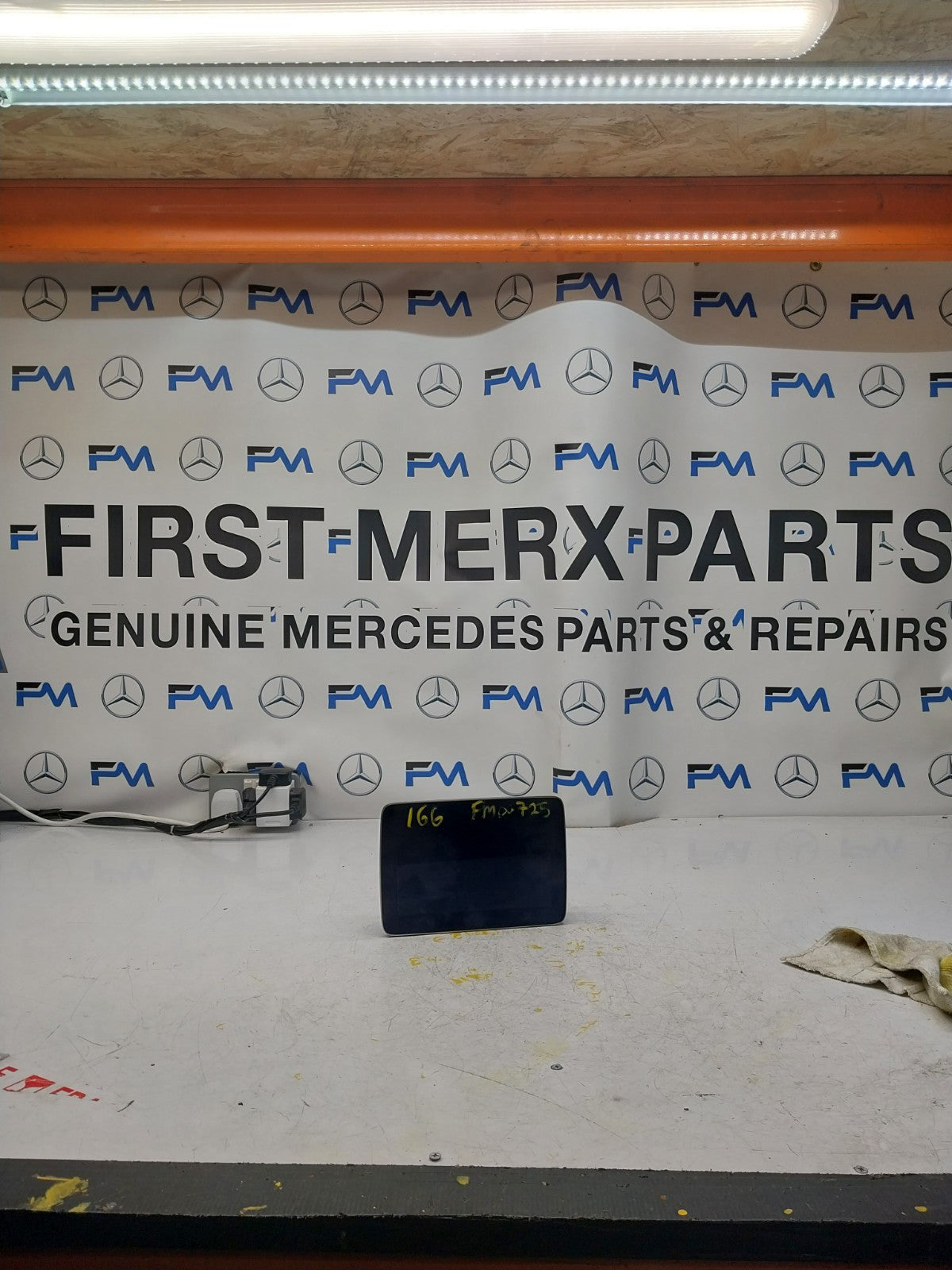 MERCEDES ML/M-CLASS W166 DISPLAY SCREEN A1669008222 2015 FM00725