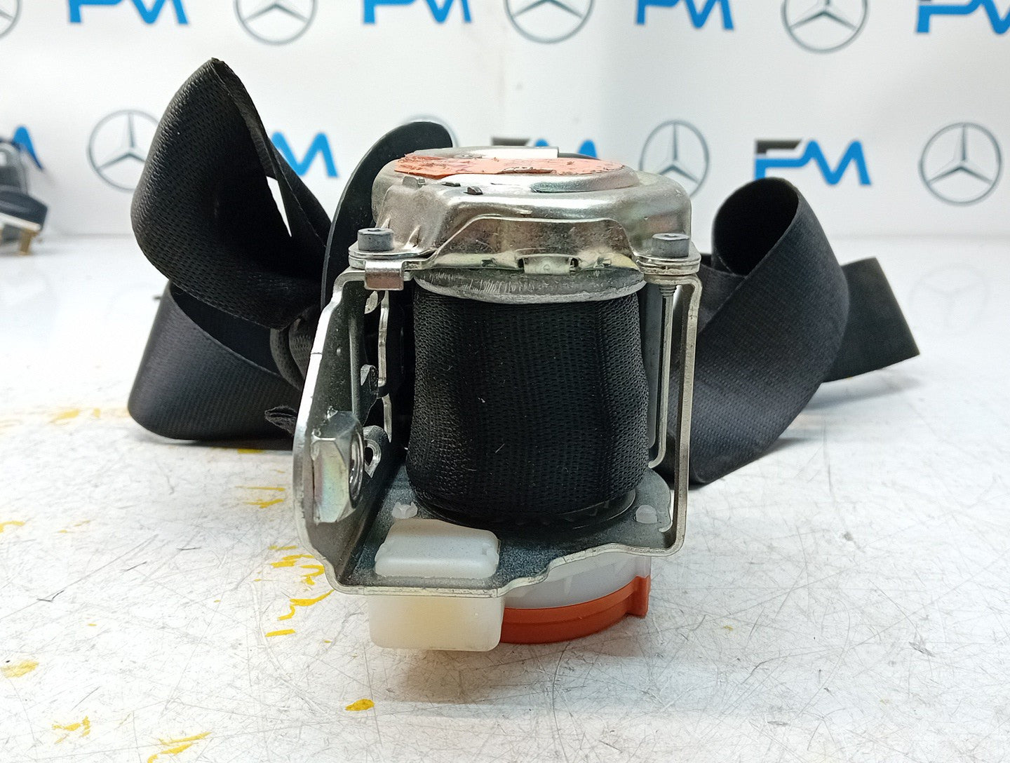 MERCEDES A CLASS  FRONT LEFT SEAT BELT WITH PRETENSIONER A1778600700 FMS64 NSF
