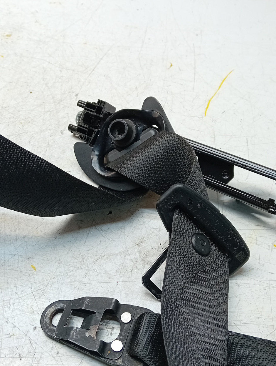 MERCEDES E220 SEAT BELT A2138605600 FRONT RIGHT DSL AUTO W213 ESTATE FMS94 OSF