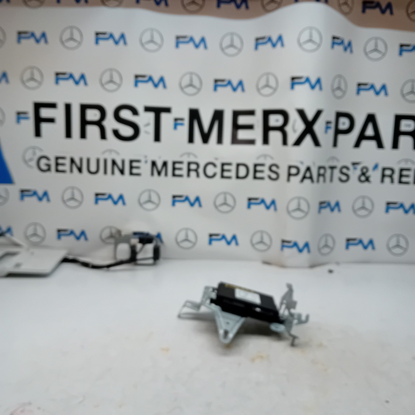 MERCEDES C-CLASS W205 GEARBOX CONTROL UNIT W205 A2059007705 FM00954