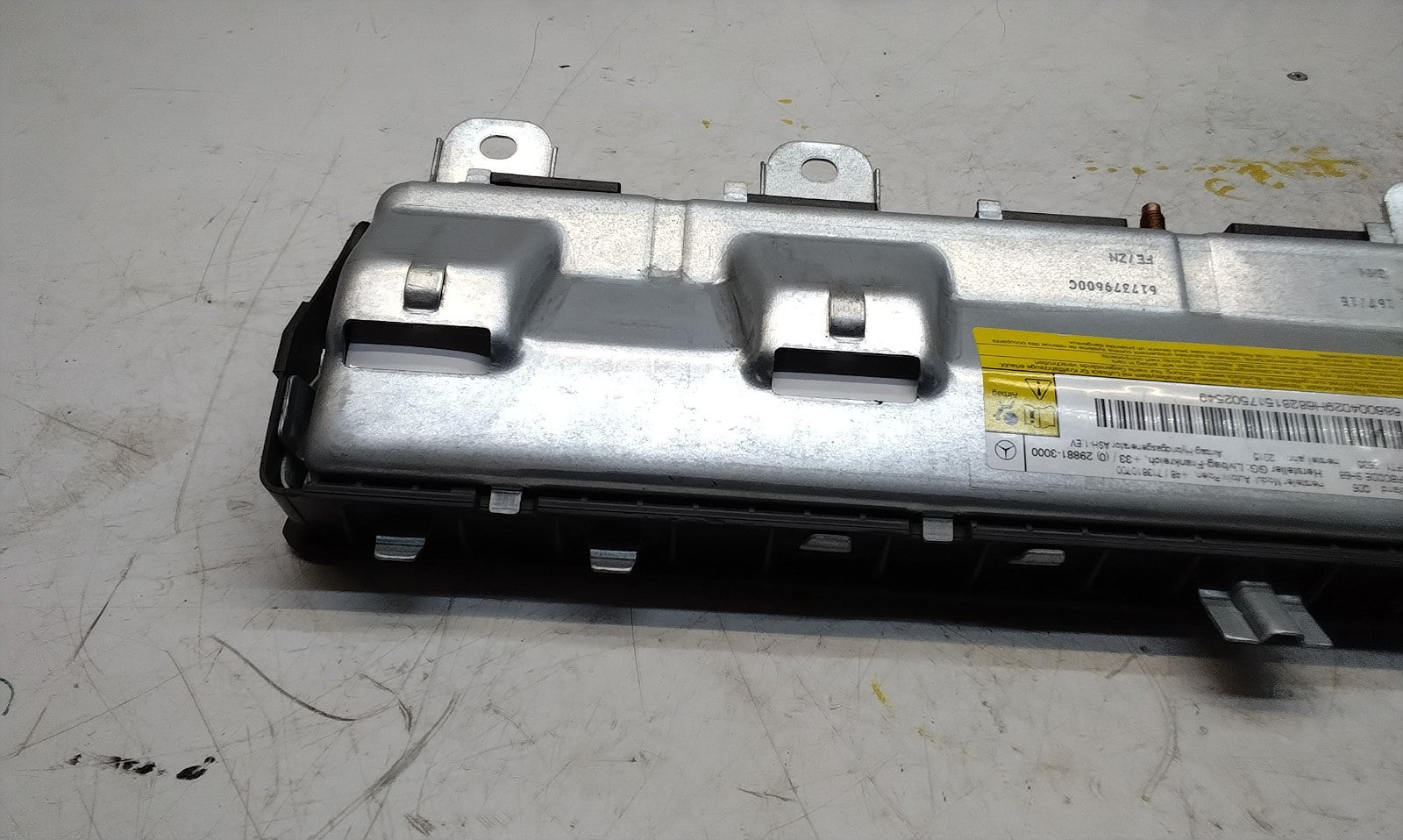 MERCEDES BENZ A-CLASS W176 O/S/F DRIVER SIDE KNEE AIRBAG FM00755