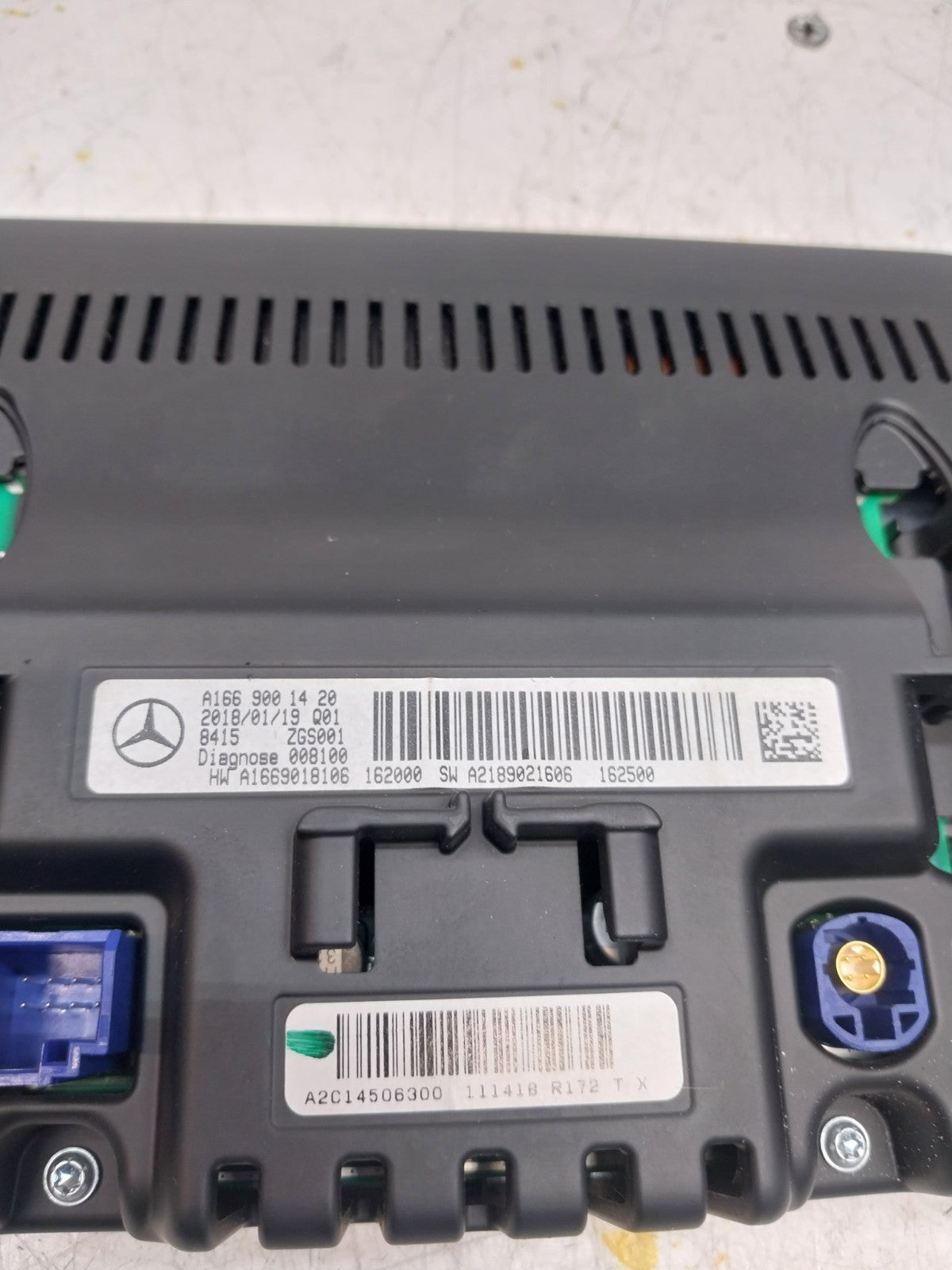 MERCEDES M-CLASS W166 DISPLAY SCREEN A1669001420 2018 FM00715