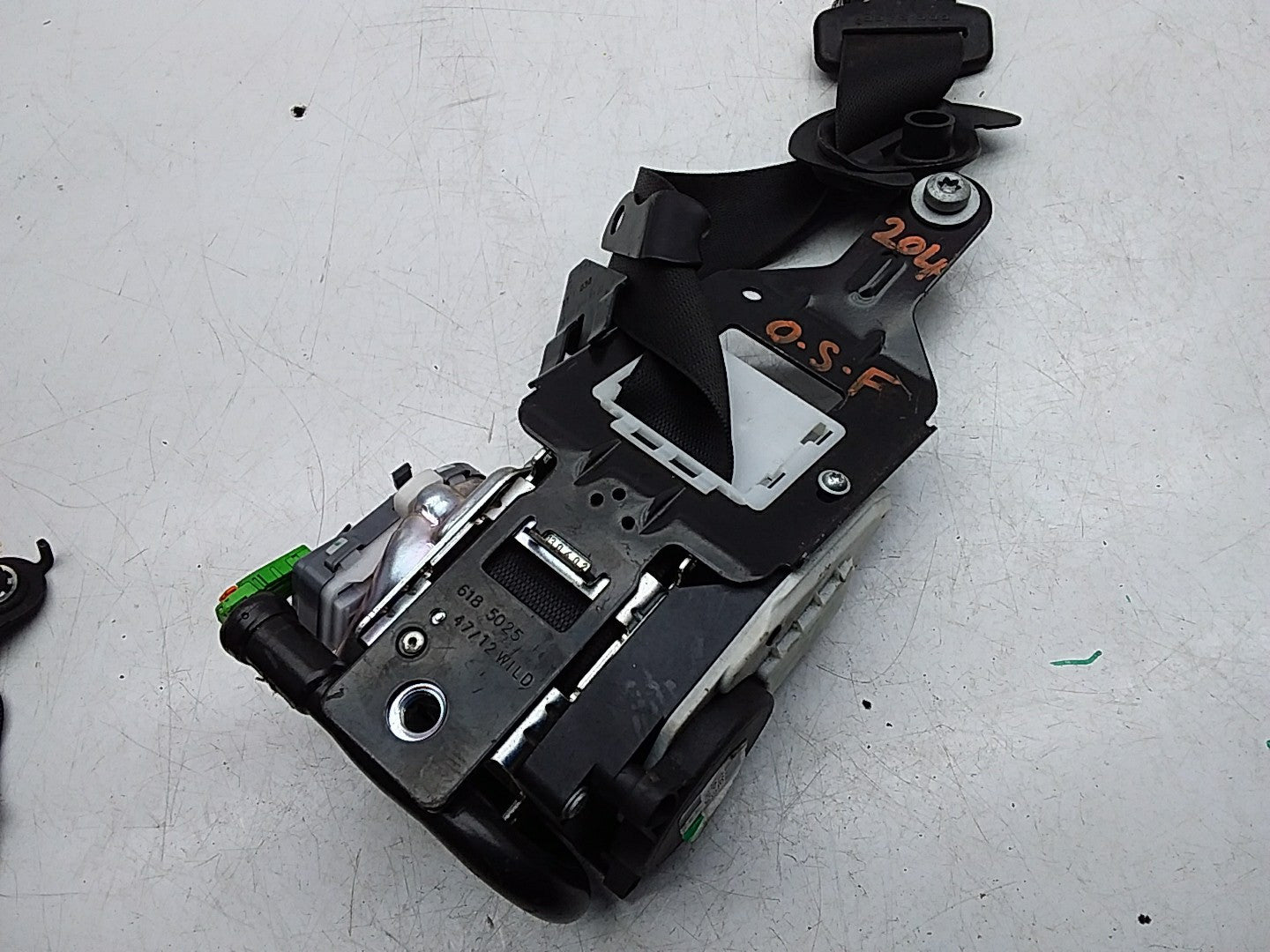 MERCEDES C-CLASS W204 SEAT BELT FRONT RIGHT DRIVER SIDE A2048604686 FMS241 OSF