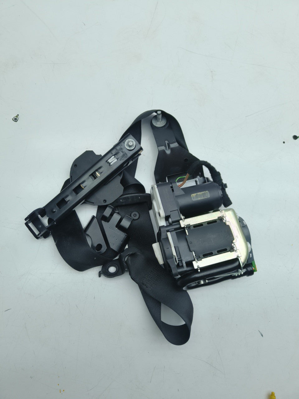 MERCEDES E-CLASS W212  SEAT BELT FRONT LEFT PASSENGER SIDE A2128600786 FMS23 NSF