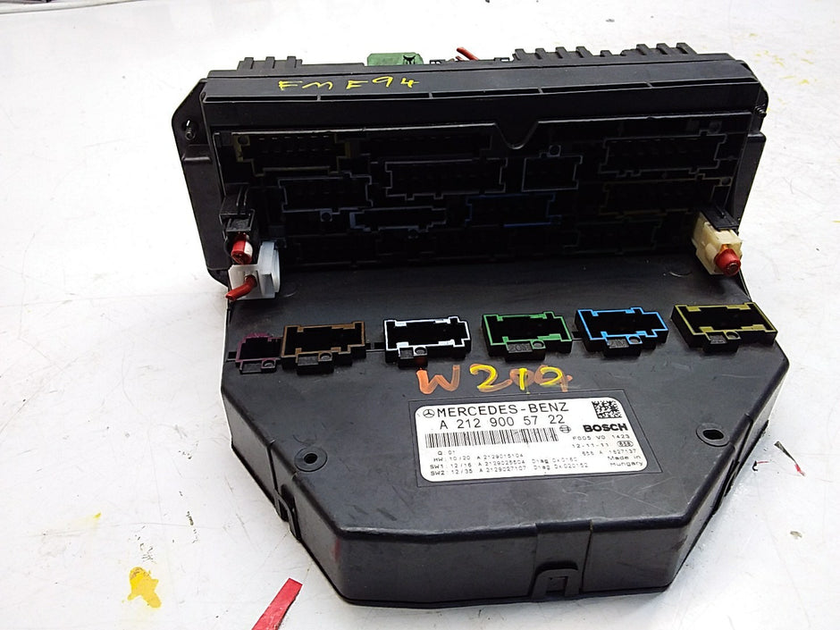 Mercedes E-CLASS W212 Fuse  Box RELAY A2129005722 FMF94