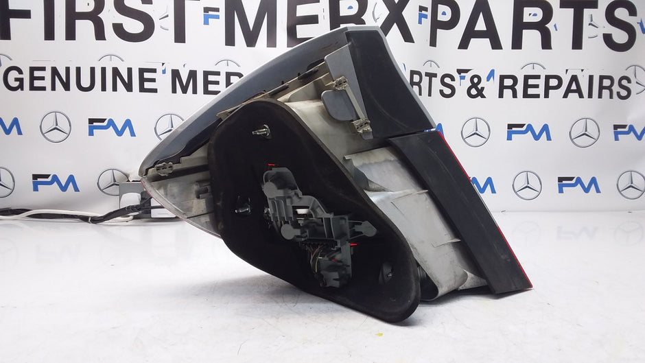 MERCEDES CLC W203 2010 DRIVER OS REAR TAIL LIGHT A2038205264 FMT156