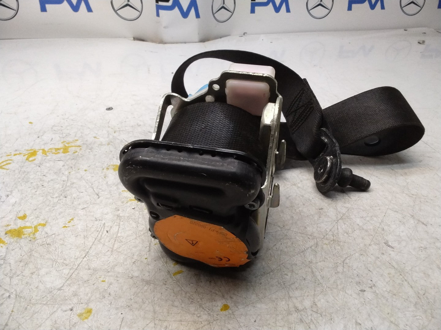 MERCEDES A CLASS SEAT BELT FRONT RIGHT A1768600285 W176 FMS183 OSF
