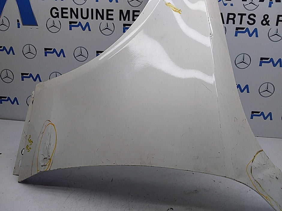 MERCEDES  C-CLASS W205 NS LEFT PASSENGER SIDEWINGS A2058810101 FMW07 (DAMAGED)