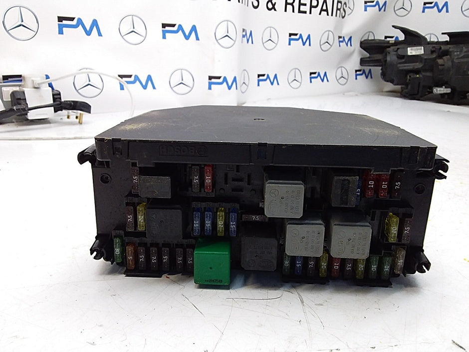Mercedes E-CLASS W212 Fuse  Box RELAY A2129000006 FMF98