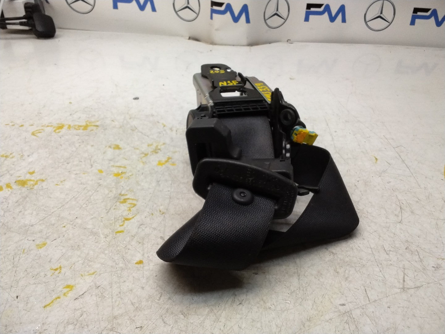 MERCEDES-BENZ W205 C CLASS FRONT LEFT PASSENGER SEATBELT A2058605185 FMS339 NSF