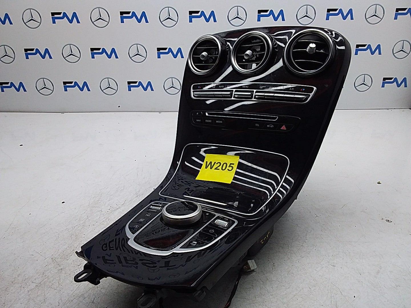 2014 ONWARDS MERCEDES C-CLASS W205 CENTRE  CONSOLE  A2055401724 FMK21