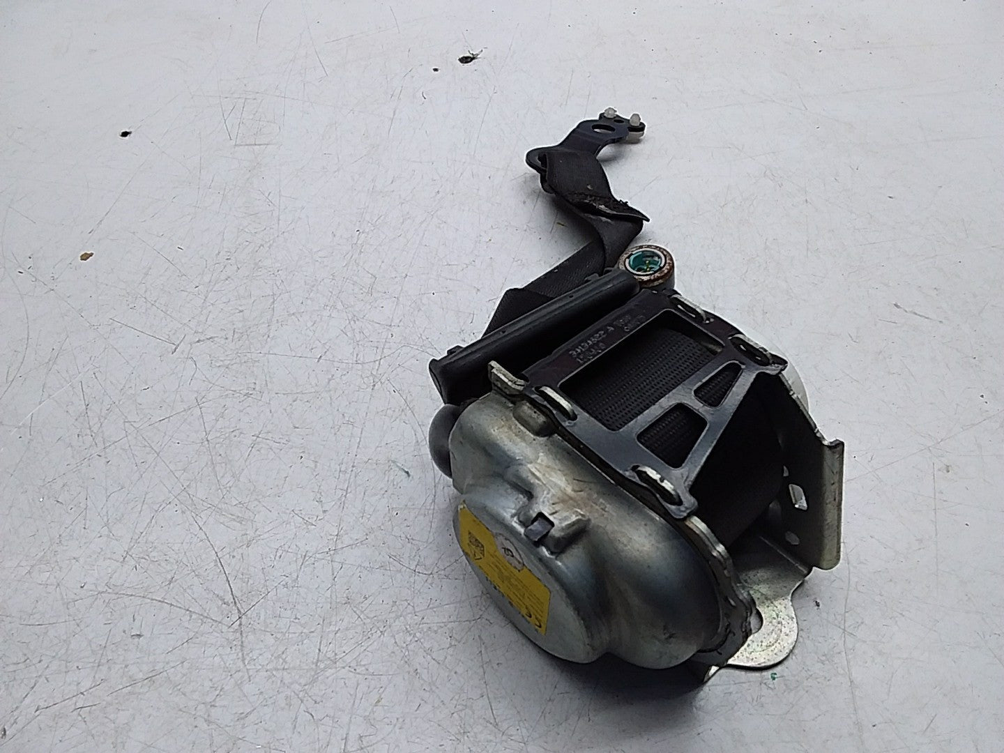 MERCEDES E-CLASS W238 SEAT BELT REAR LEFT PASSENGER SIDE A2388603700 FMS274 NSR