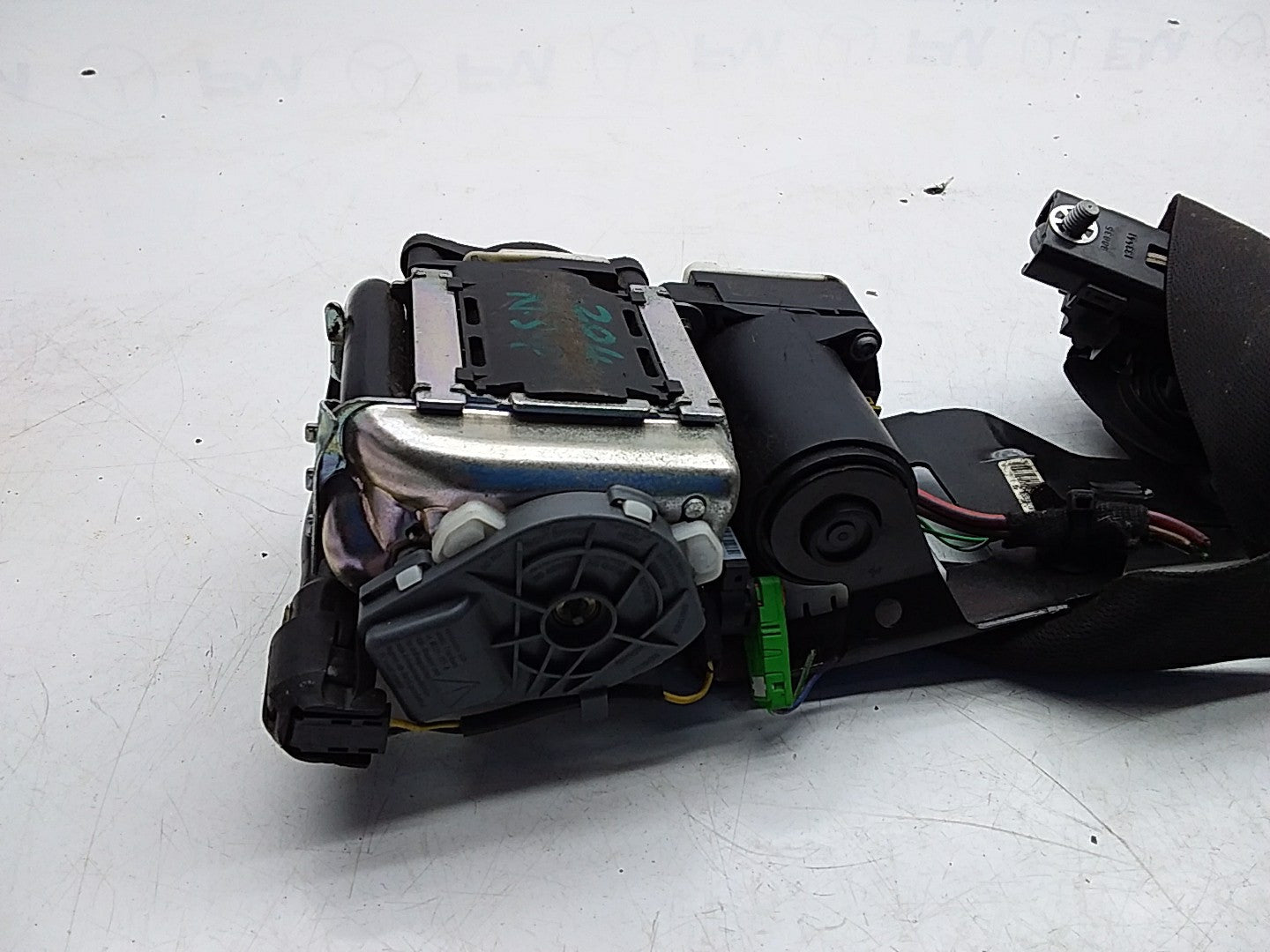MERCEDES C-CLASS W204 SEAT BELT FRONT LEFT PASSENGER SIDE A2048602385 FMS218 NSF