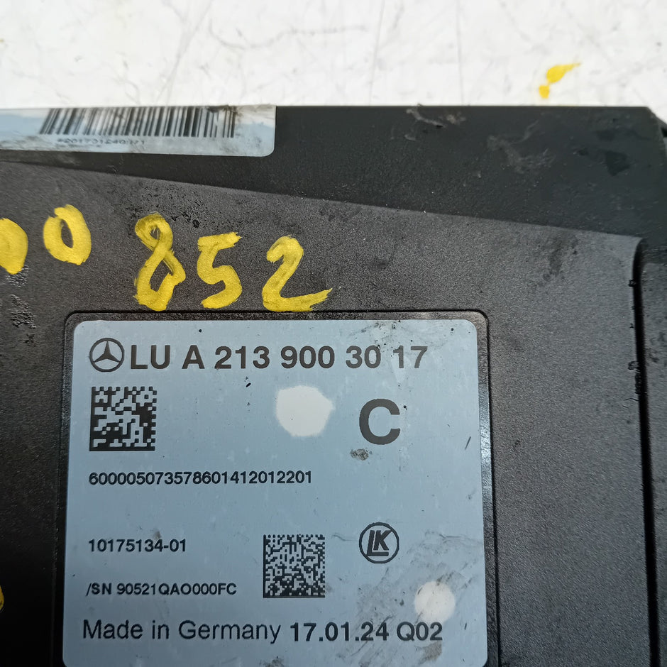 MERCEDES E CLASS IGNITION CONTROL MODULE ECU A2139003017 W213 FM00852