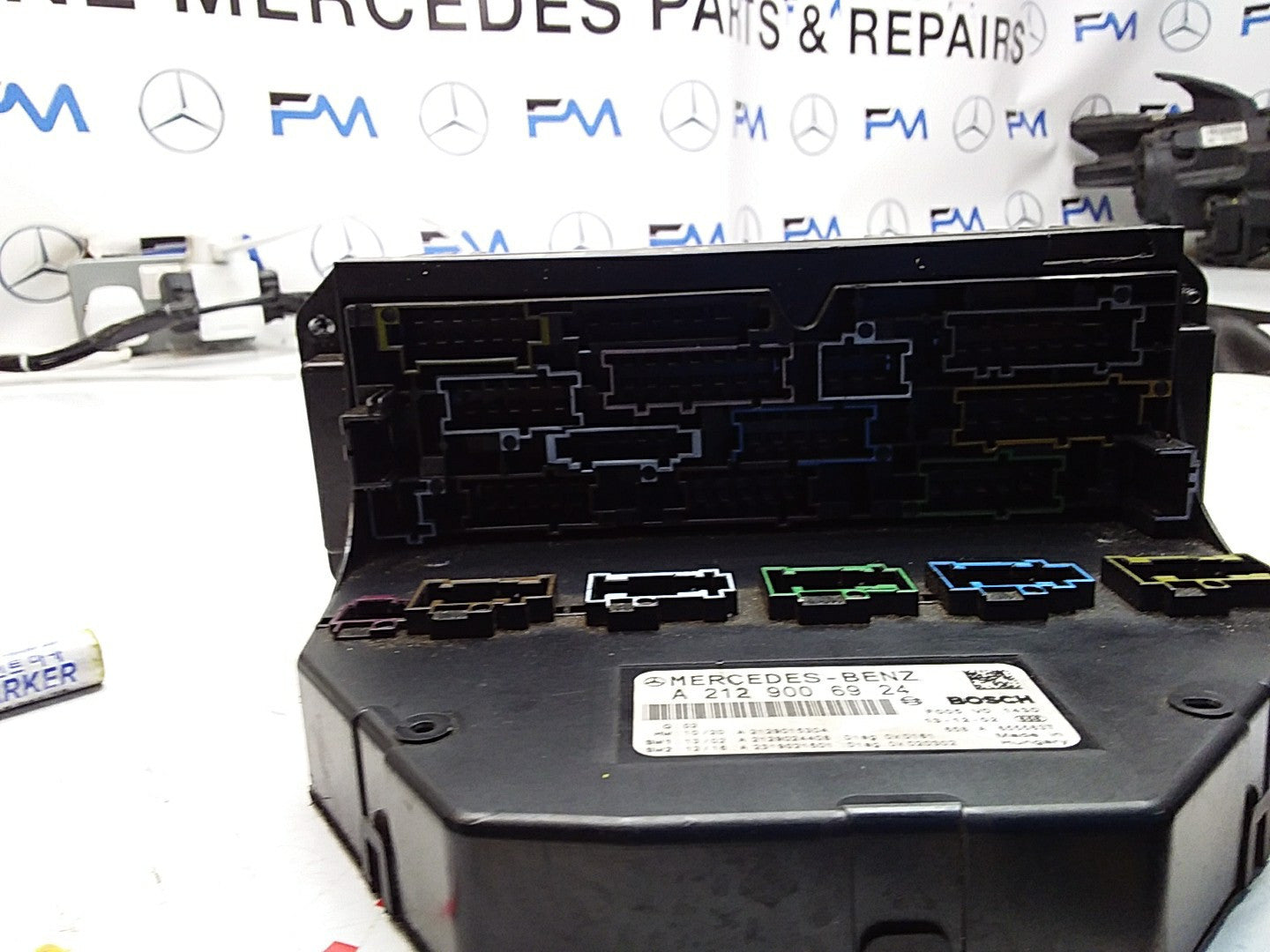 Mercedes E-CLASS W212 Fuse  Box RELAY A2129006924 FMF95
