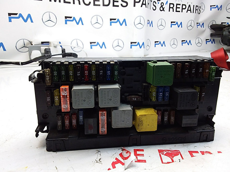 Mercedes E-CLASS W212 Fuse  Box RELAY A2129005722 FMF93