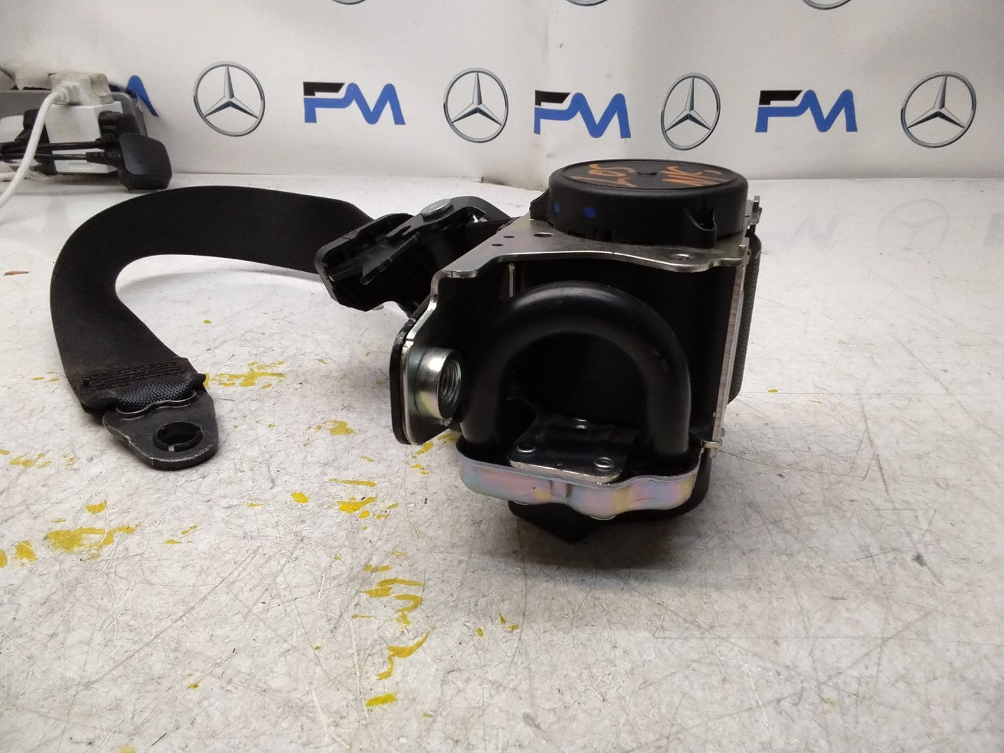 MERCEDES-BENZ W205 C CLASS FRONT LEFT PASSENGER SEATBELT A2058605185 FMS339 NSF
