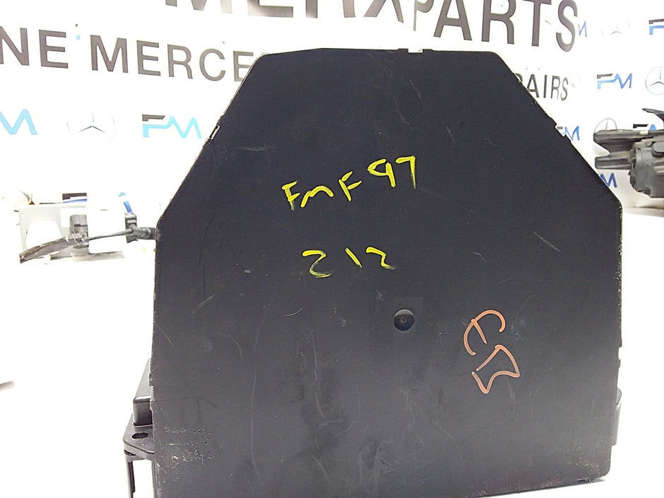 Mercedes E-CLASS W212 Fuse  Box RELAY A2129006824 FMF97