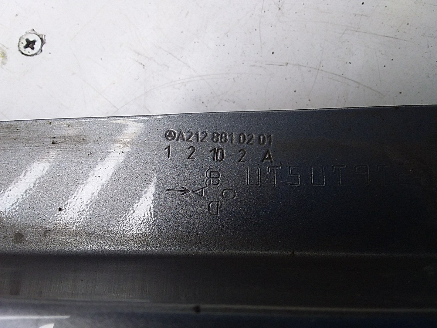 MERCEDES  E-CLASS W212 OS RIGHT DRIVER SIDE WINGS FMW25 A2128610201