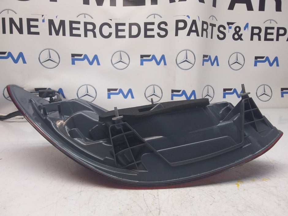 MERCEDES E-CLASS W213 DRIVER SIDE OS REAR TAIL LIGHT FMT96