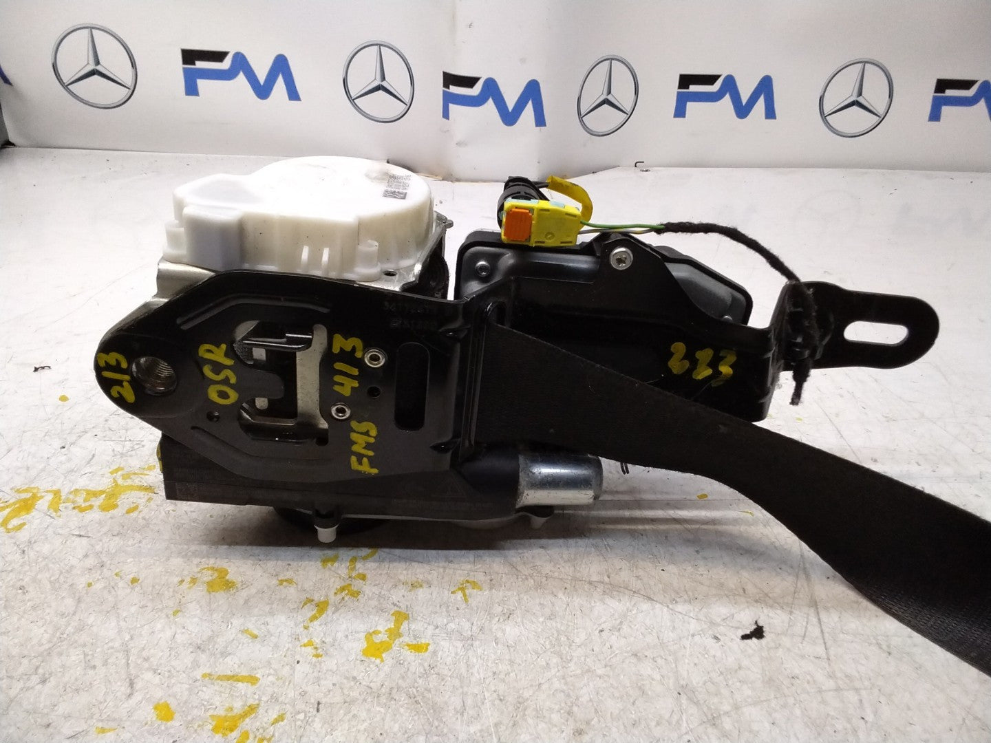 MERCEDES E-CLASS W213 E220 FRONT RIGHT DRIVER SEATBELT A2138600701 FMS413 OSR
